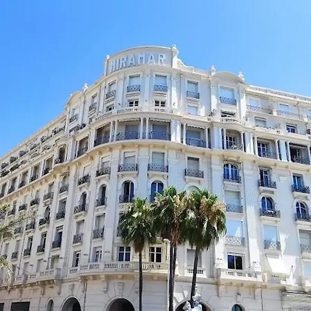 Croisette Palais Miramar Vue Laterale Apartment